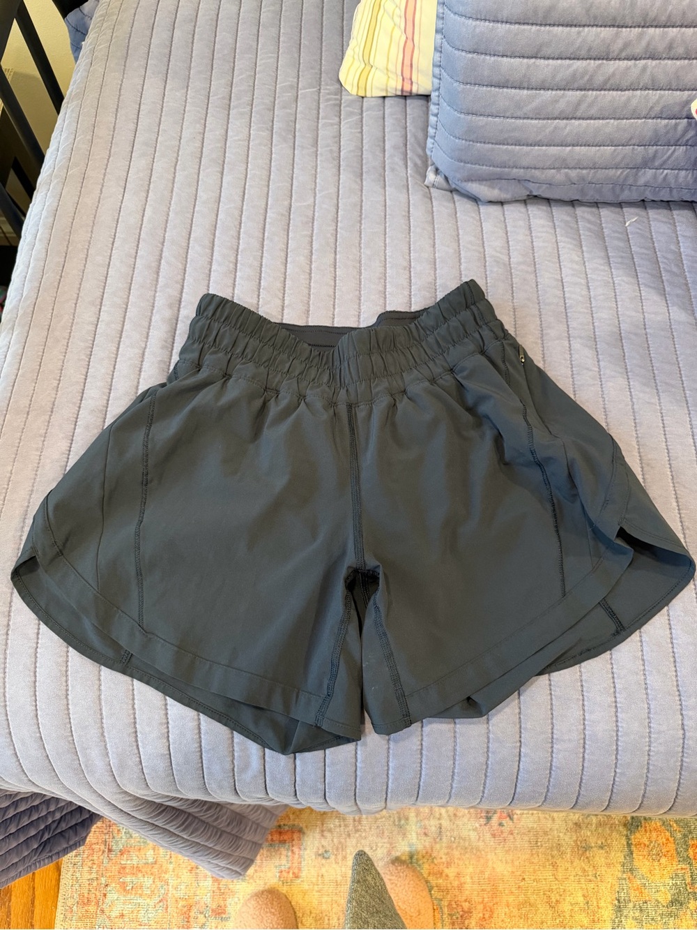 Lululemon Size 4 Track That Mid-Rise Line Shorts with 5” Inseam